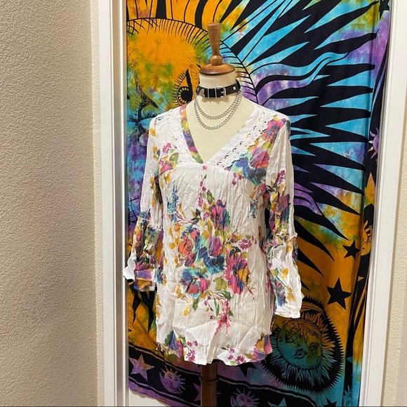 🌈 Wonderful colorful lace top - Picture 3 of 11